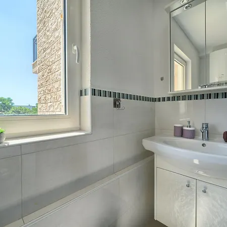 Nina Apartamento Trogir