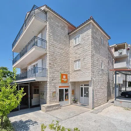 Apartman Nina *